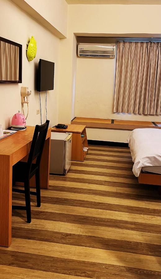 Hwa Hong Hotel Kaohsiung Buitenkant foto