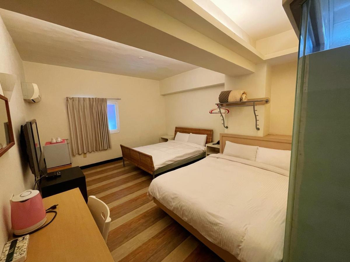 Hwa Hong Hotel Kaohsiung Buitenkant foto